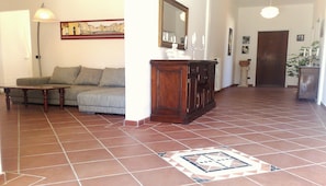 Villa, 3 Bedrooms, Accessible, Smoking | Hallway