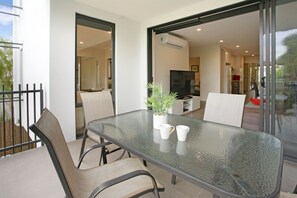 Executive Apartment | Terrace/patio