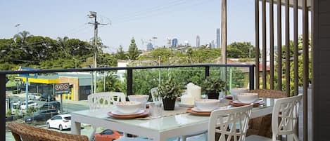 Executive Apartment | Terrace/patio