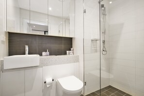 Bathroom - Little New York on Riley (Darlinghurst)