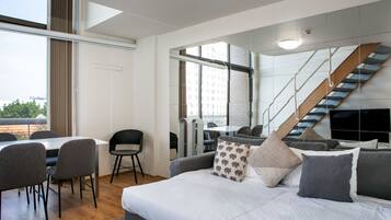 Executive Apartment | 1 bedroom, iron/ironing board, cots/infant beds, rollaway beds