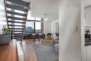 Interior - The Loft by Darling Harbour (Sydney)
