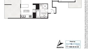 En planritning över en lägenhet med två sovrum på W19S, Waverley St, Bondi Junction, inklusive balkong, kök, badrum och vardagsrum.