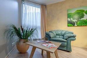 Taulutelevisio, kirjoja