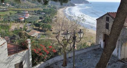 Holiday Resorts for 10 Persons, With Swimming Pool, Wifi and air Conditioner