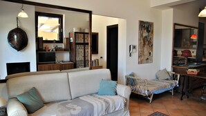 Unclassified image, 4 of 21, button - Holiday Resorts for 10 Persons, With Swimming Pool, Wifi and air Conditioner (Itri)