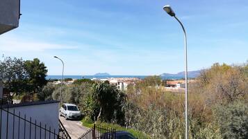 Villa, 3 chambres, balcon, vue ville | Vue depuis lâhĂ©bergement