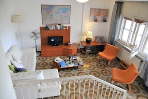 Villa, 3 Bedrooms, Balcony, City View | Living area | TV