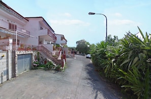 Villa, 3 Bedrooms, Balcony, City View | Exterior