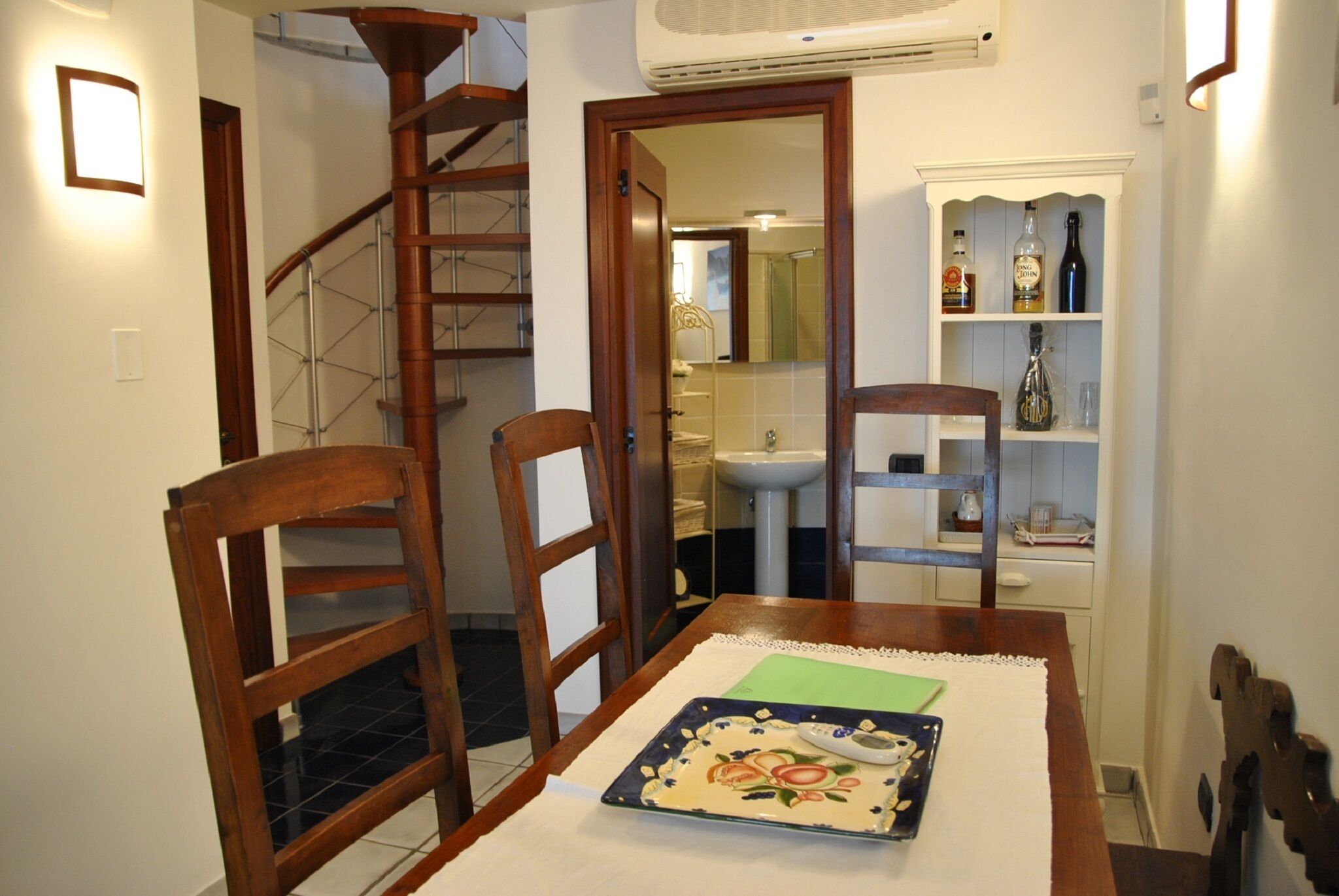 Villa, 1 Bedroom, Terrace, Ocean View | Dining room