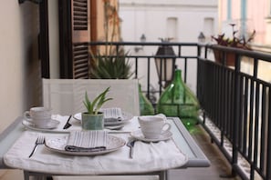 Dining - B B Le Giravolte Historical Center Lecce (Lecce)