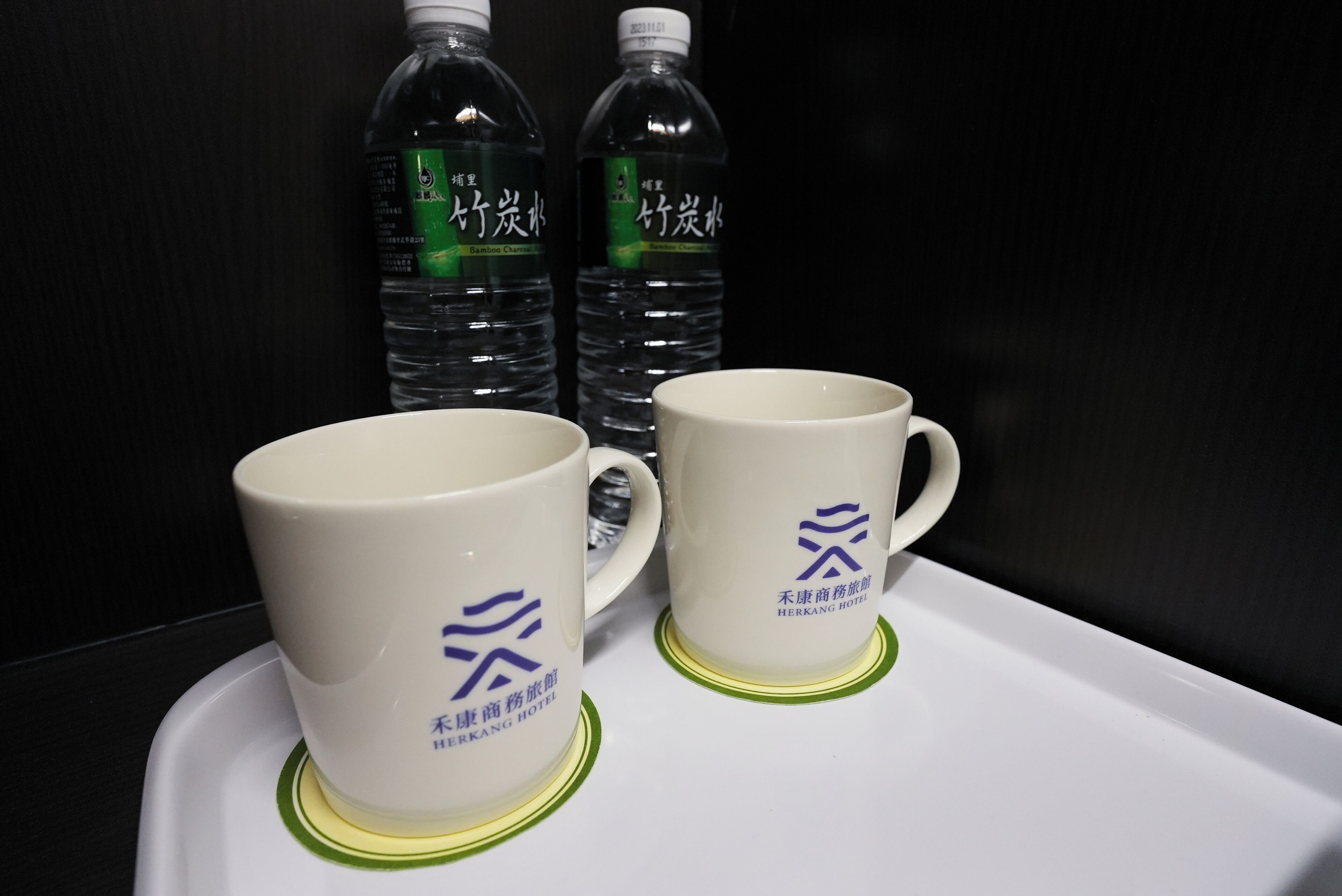 Superior Double Room, 1 Double Bed | In-room dining