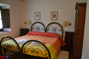 Apartment, 1 Bedroom, Smoking, Garden View | 1 bedroom