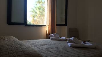 3 bedrooms, soundproofing, iron/ironing board, free WiFi