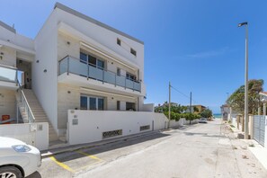 Appartement, 2 chambres, fumeur, balcon | Entrée de l’hébergement