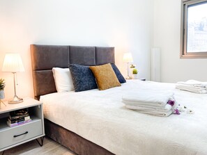 Classic Apartment | 3 bedrooms, individually decorated, individually furnished, desk - Mary's Well 3 BR by Ahlan Hospitality (Nazareth)