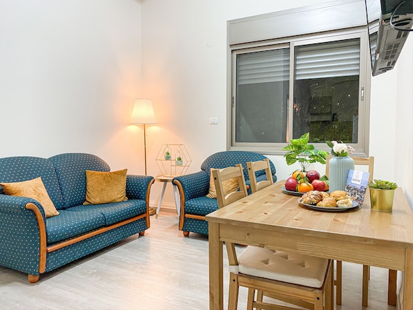 Classic Apartment | Living area