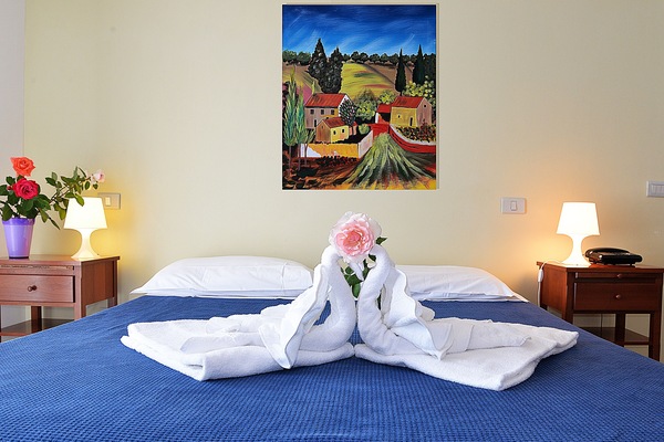 Room, 1 Bedroom, Accessible, Smoking | 1 bedroom