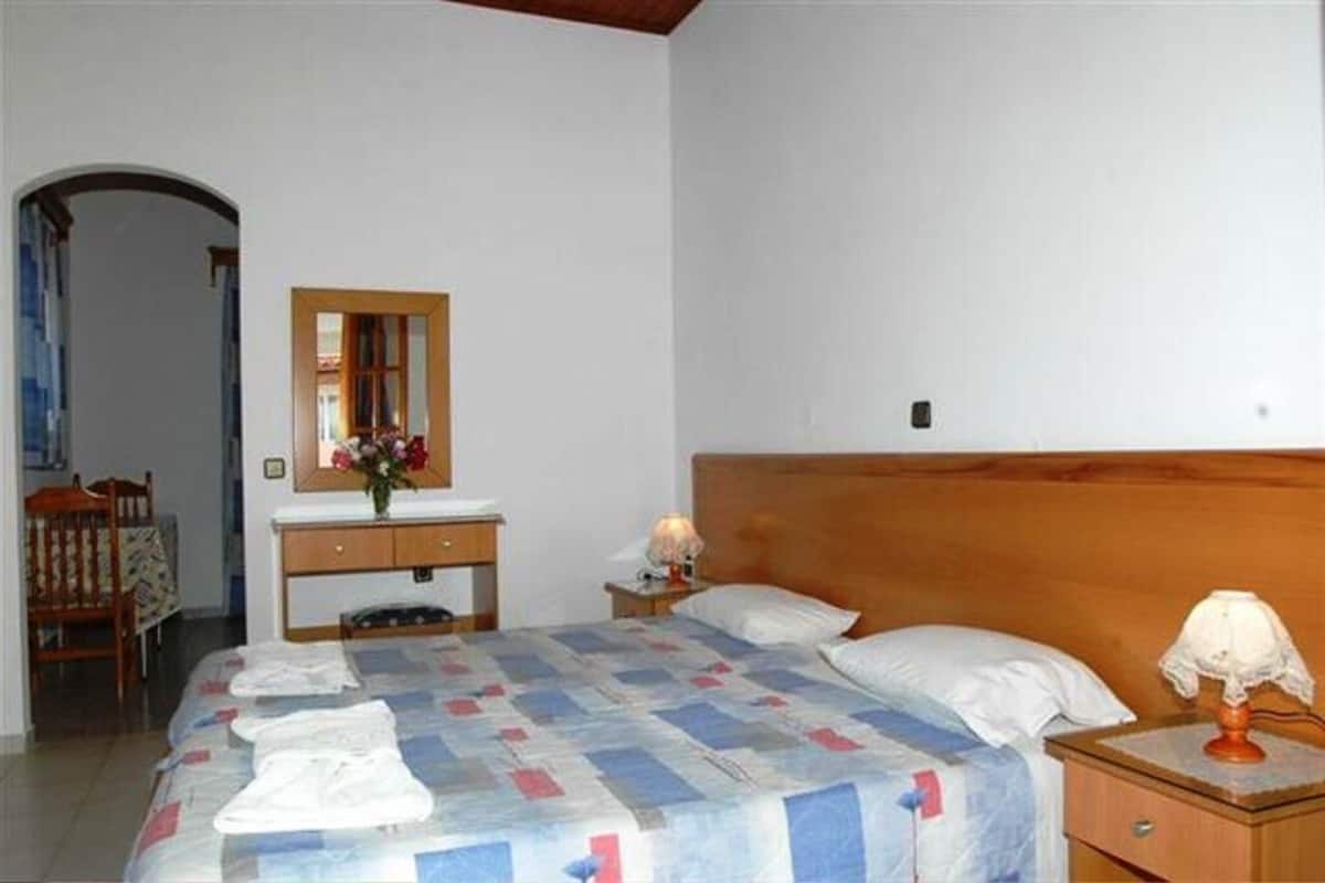 1 habitación, insonorización y ropa de cama