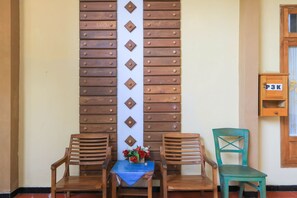 Interior detail - Hotel O Wallet Family Residence Syariah (Lumajang)