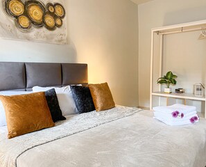 Comfort-Apartment | 3 Schlafzimmer, Bügeleisen/Bügelbrett, Babybetten, Zustellbetten