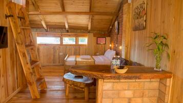 Deluxe Double Room | Living area