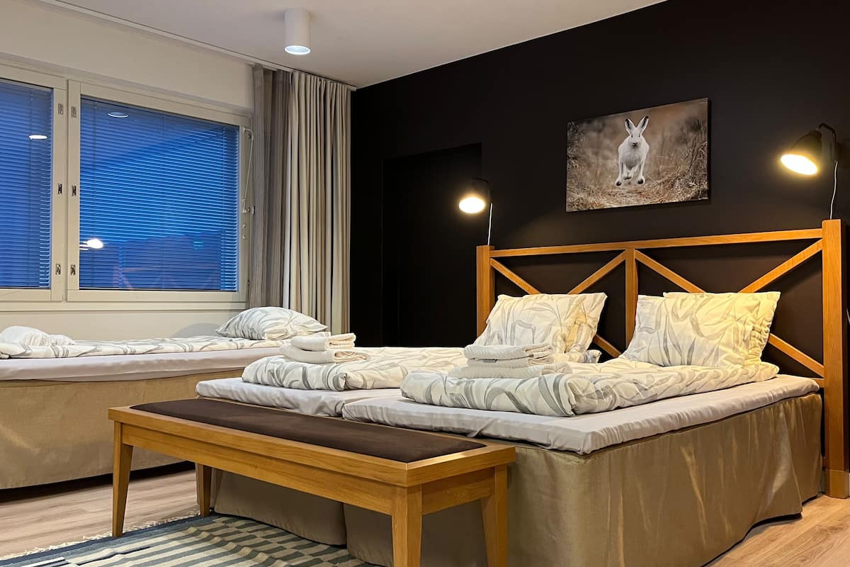 family room, sea view | blackout curtains, iron/ironing board, free wifi, bed sheets