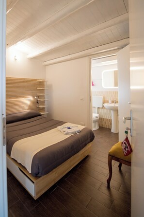 Zimmer, 1 Schlafzimmer, Raucher, Terrasse | 1 Schlafzimmer, WLAN