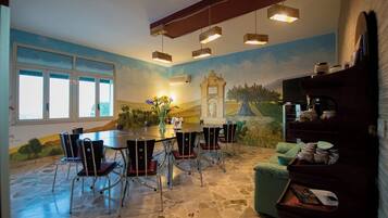 Kamer, 1 slaapkamer, roken, patio | Interieur
