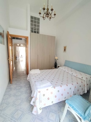 Apartment, 2 Bedrooms, Smoking, Balcony