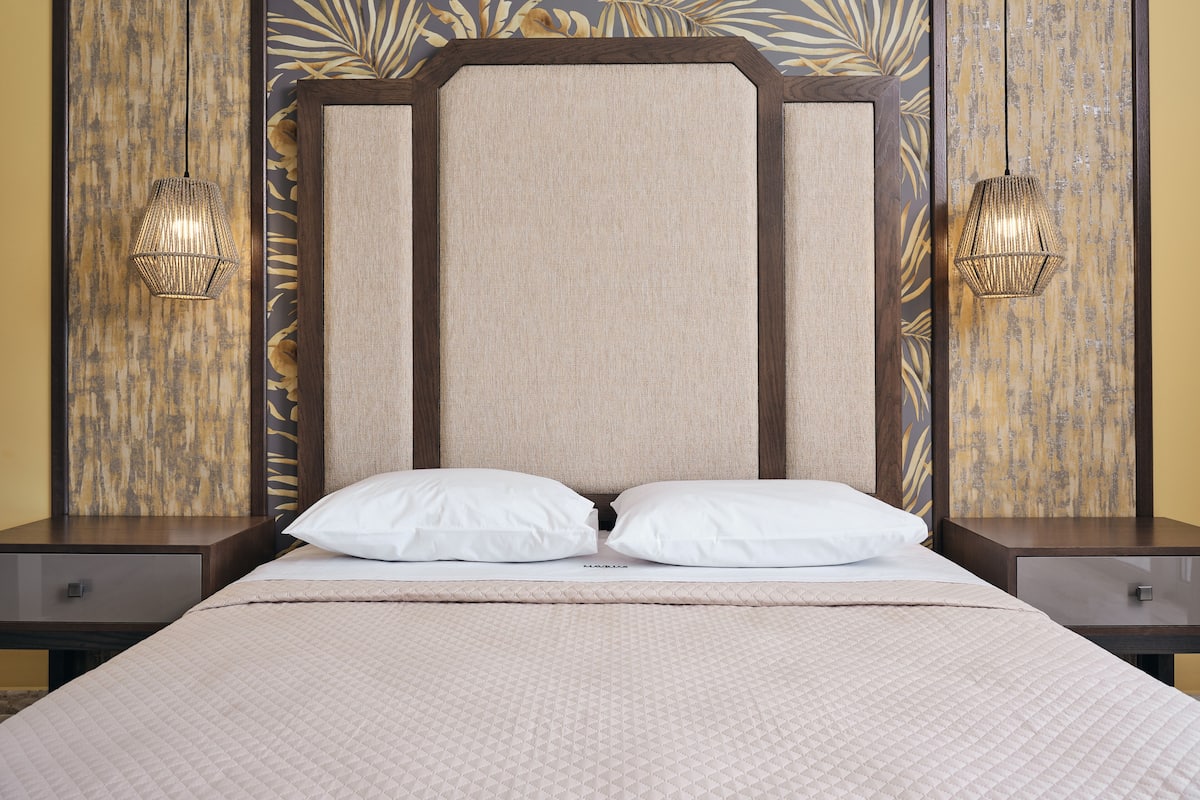 Deluxe Studio | 2 bedrooms, desk, soundproofing, iron/ironing board