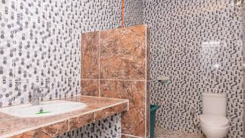 Shower, towels