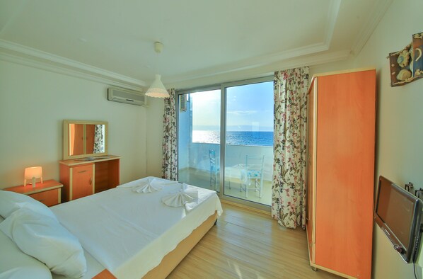 Double Room, Balcony, Sea View