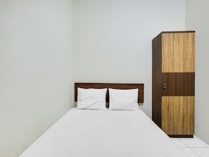 Basic Double Room | Free WiFi