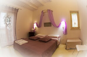 Villa, 2 Bedrooms, Smoking, Private Pool - Hillside Villa With Swimming Pool and Jacuzzi - Frasassi Caves (Sassoferrato)