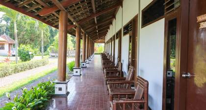 OYO 2465 Hotel Raung View