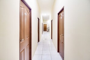 Hallway - OYO 2354 3 Point Residence (Surabaya)