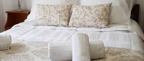 Appartement, 2 slaapkamers | 2 slaapkamers, beddengoed