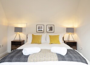 City-Stadtwohnung | 2 Schlafzimmer, Bügeleisen/Bügelbrett, kostenloses WLAN, Bettwäsche