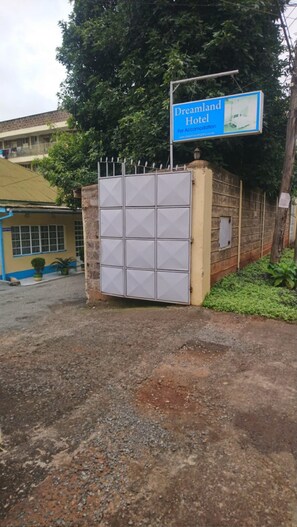 Exterior - Dreamland Hotel (Nairobi)
