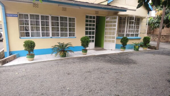 Exterior - Dreamland Hotel (Nairobi)