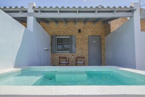 Deluxe Double Room, Sea View, Sea Facing (Mini Pool) | Terrace/patio - Avgerinos Deluxe Rooms (Milos)