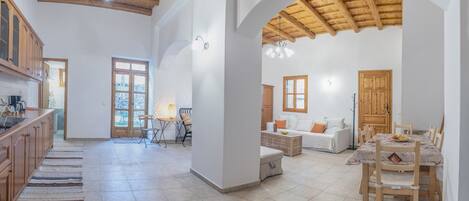 Rumah, 3 kamar tidur | Area keluarga | TV