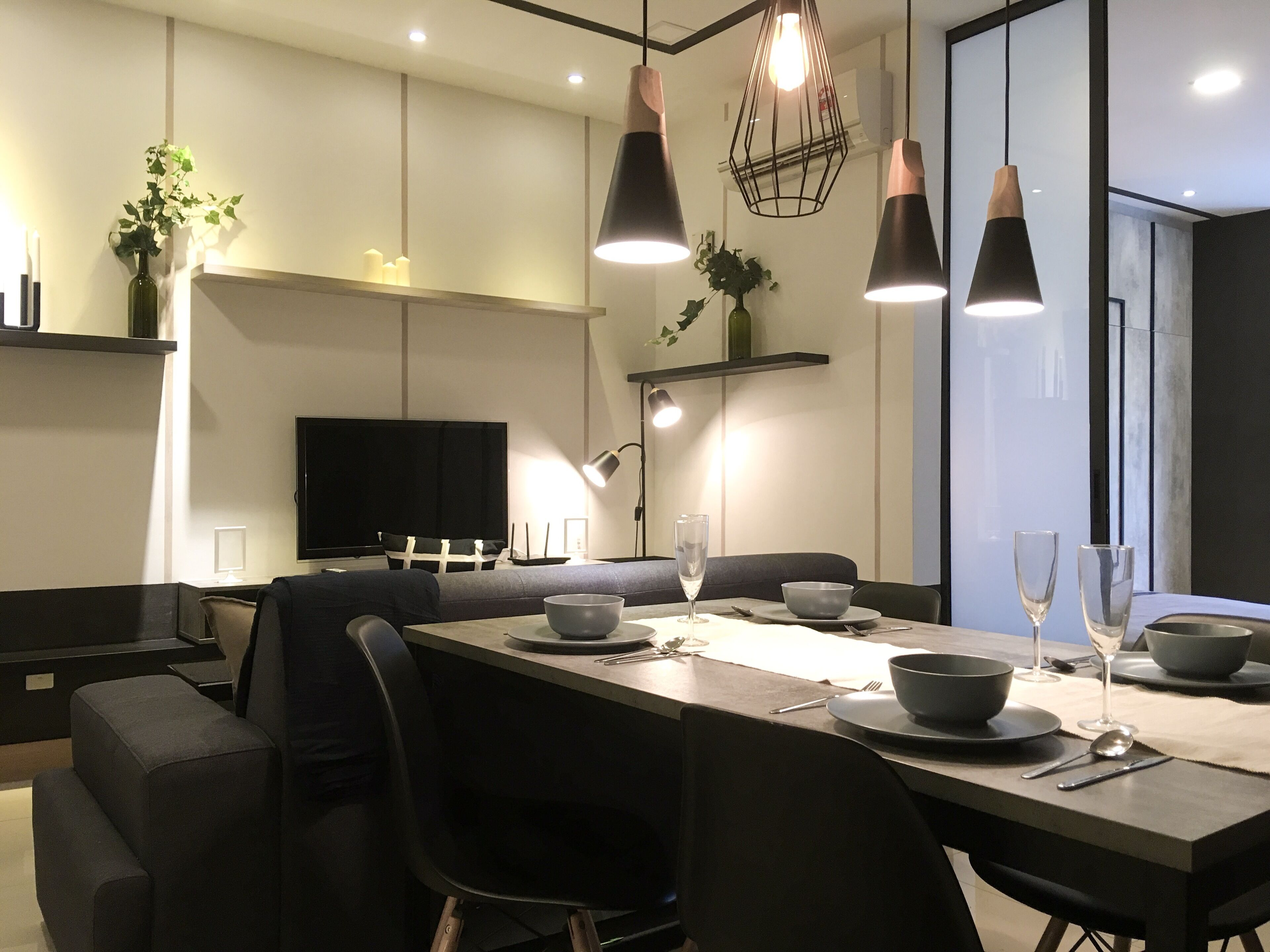 开间 (Venice Home C909) | 起居区 | 电视