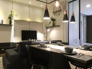 Venice Home C909 | Living area | TV - The Nest KL Gateway (Kuala Lumpur)