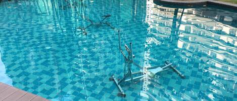 Kolam renang senaman/latihan
