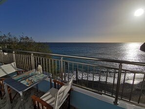House, 2 Bedrooms | Balkoni