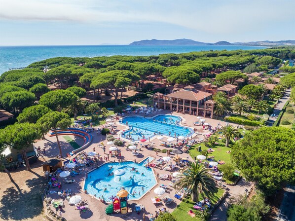 Seasonal outdoor pool, pool umbrellas, sun loungers