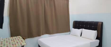 Deluxe Triple Room | Free WiFi, bed sheets