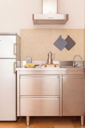 Comfort Studio, 1 Bedroom, Patio | Private kitchen | Stovetop, cookware/dishes/utensils - Gitavillage Club Degli Amici (Montalto di Castro)